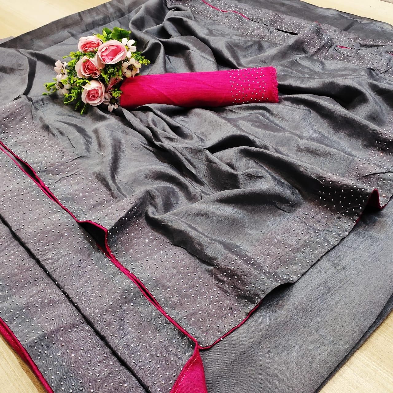 Pretty Grey Pink Banglori Silk Solid With Stone Border Regular Sarees